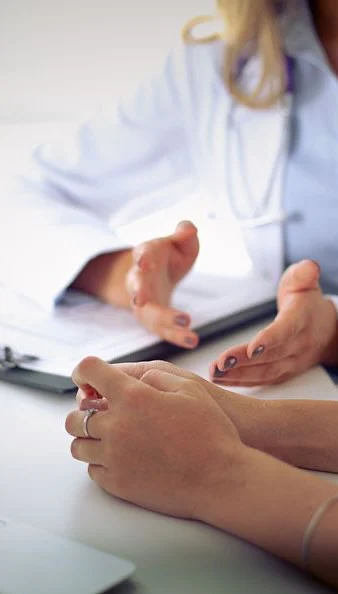 NO TE LO PUEDES PERDER 🚀Revaloriza tu consulta y ayuda más a tus pacientes 🩺💊🥦 con un enfoque CLARO, aterrizado e INTEGRATIVO ¿Atiendes pacientes con síntomas digestivos y no sabes por dónde empezar?👉 Este curso es para ti - Explicaciones claras - Apuntes descargables que incluyen SUPLEMENTACIÓN y hábitos para tener a mano en consulta - Vídeos a tu ritmo 🎶 100% práctico basado en años de experiencia clínica y mucha formación ✨Una plataforma cómoda, pensada para profesionales de la salud como tú.📚 Incluye casos reales y clase de dudas en directo (quedará grabada)💬 Escribe la palabra CURSO en comentarios y te mandamos el enlace directo + un código de descuento exclusivo del 20%: MICROBIOTA20.🚀 ¡Acceso inmediato! 399€ solo hasta el 15 de septiembre.....#nutricionclinica #microbiotaintestinal #casosclinicos #formacionparanutris #saluddigestiva #disbiosis #consultanutricional #nutricionbasadaenevidencia #saludintegrativa #testdemicrobiota #nutriciónprofesional
